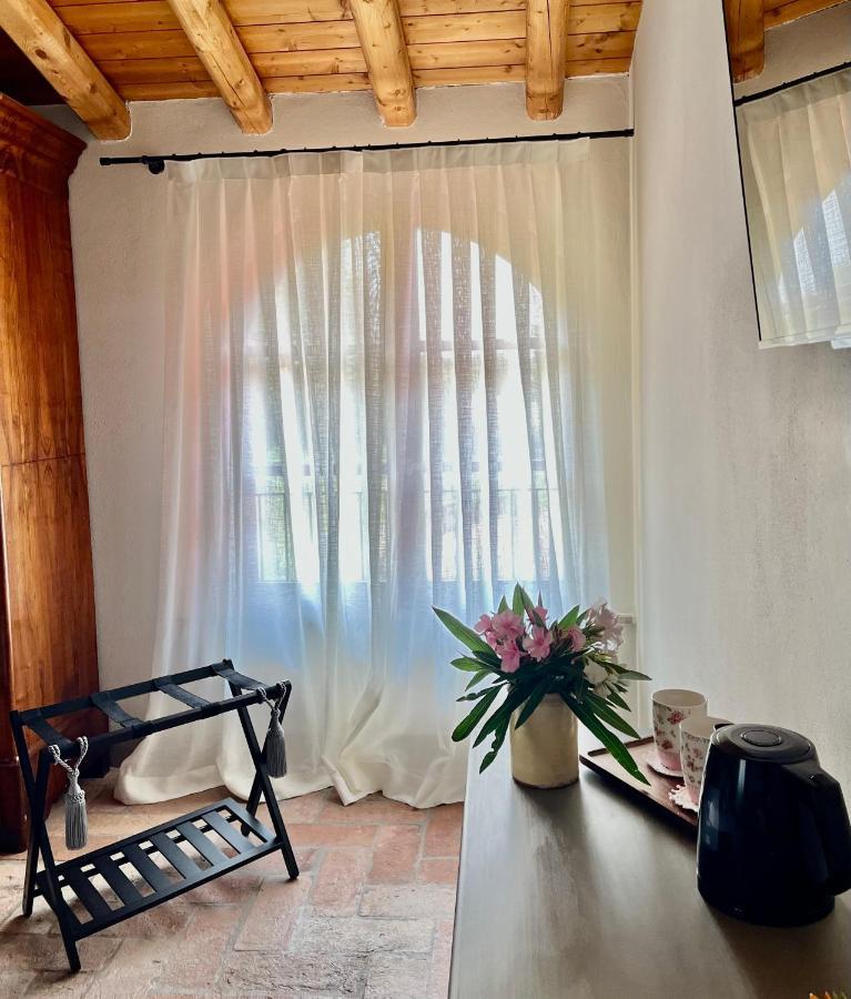 Le Mansarine Charme B&B Castellaro  Exterior foto